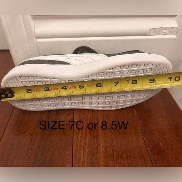 NWOT Puma Unisex Lifestyle Sneakers - Picture 12 of 12